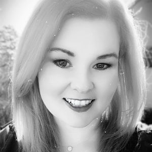 Meet your Posher, Holly